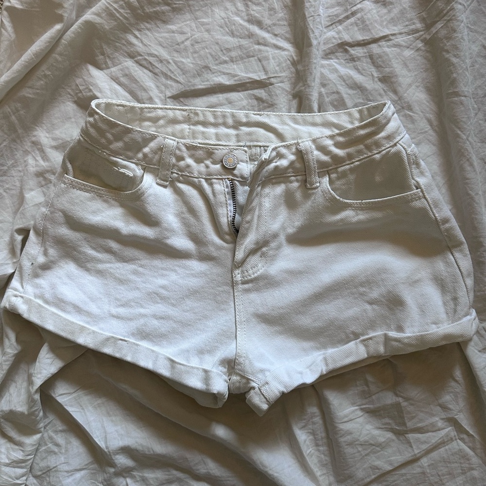 white denim summer shorts
